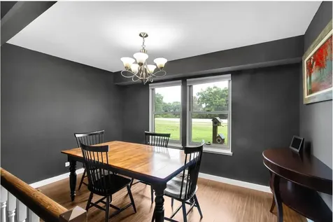636 Sanders Court Gurnee IL 60031