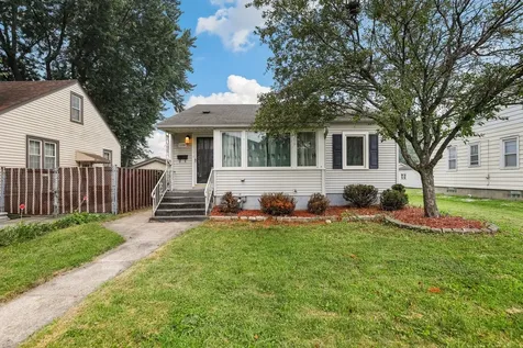 18538 Wentworth Avenue Lansing IL 60438