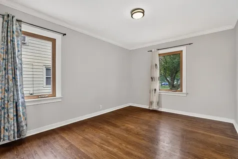 18538 Wentworth Avenue Lansing IL 60438