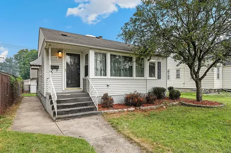 18538 Wentworth Avenue Lansing IL 60438