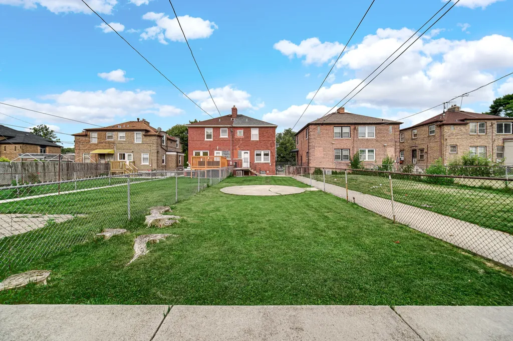 1819 North Mcvicker Avenue Chicago IL 60639