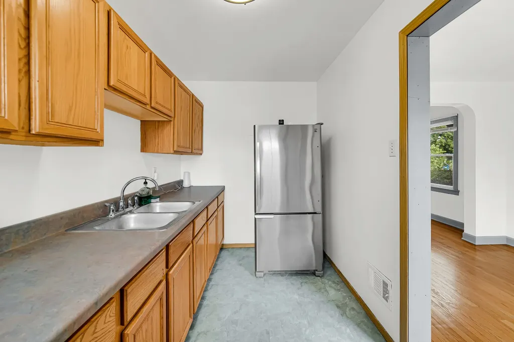 1819 North Mcvicker Avenue Chicago IL 60639