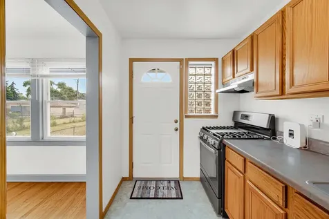 1819 North Mcvicker Avenue Chicago IL 60639