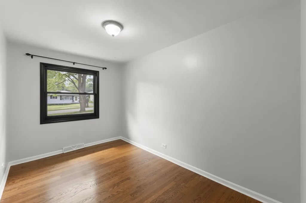 307 South Pierce Avenue Wheaton IL 60187