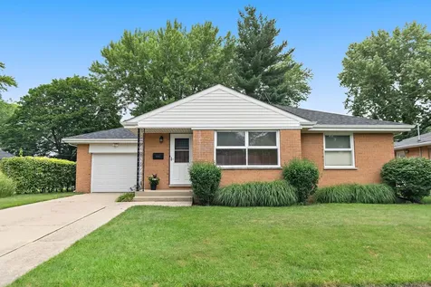 846 Sioux Drive Elgin IL 60120