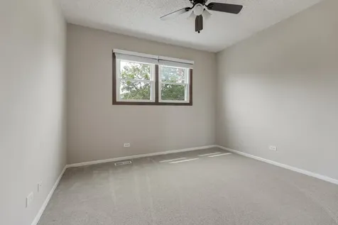 1842 Hawk Lane Elk Grove Village IL 60007