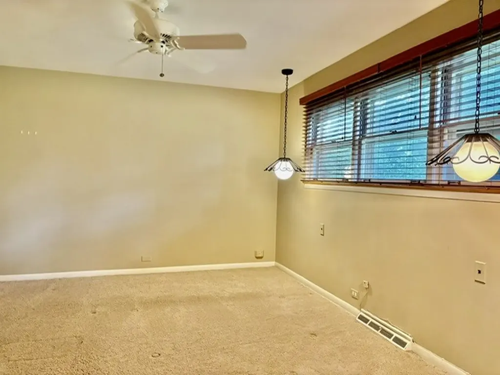 512 Karey Court Wilmette IL 60091