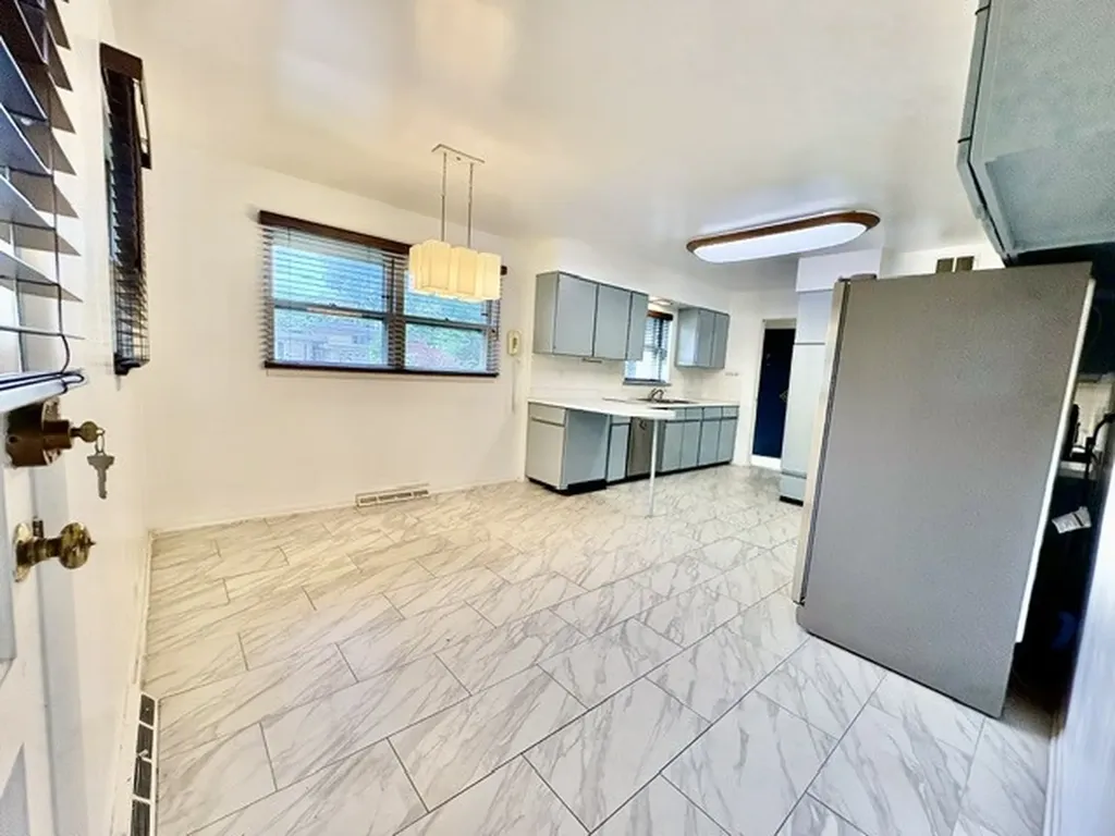 512 Karey Court Wilmette IL 60091