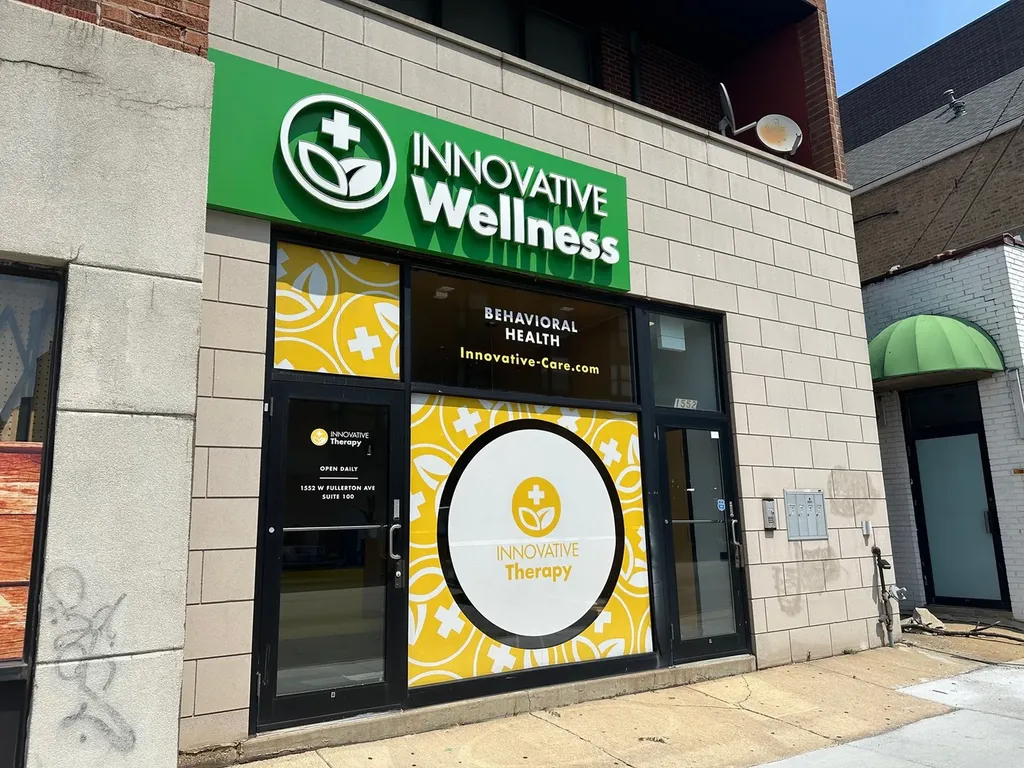 1552 West Fullerton Avenue Chicago IL 60614