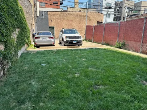1552 West Fullerton Avenue Chicago IL 60614