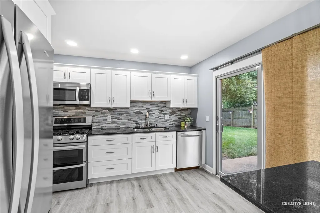 231 Lincolnshire Lane Bolingbrook IL 60440
