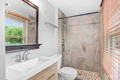 231 Lincolnshire Lane Bolingbrook IL 60440