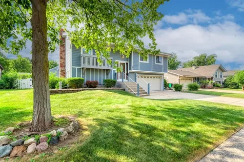 260 Cunningham Lane Bloomingdale IL 60108