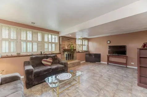 260 Cunningham Lane Bloomingdale IL 60108