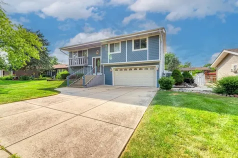 260 Cunningham Lane Bloomingdale IL 60108