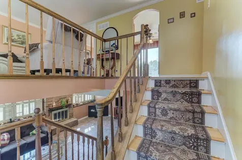 260 Cunningham Lane Bloomingdale IL 60108