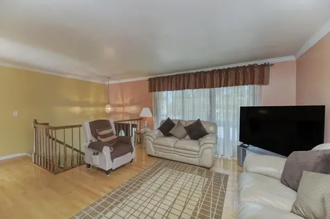 260 Cunningham Lane Bloomingdale IL 60108