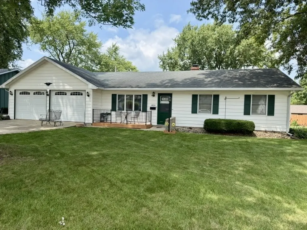 1404 Rolling Green Drive Mendota IL 61342