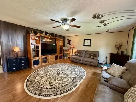1404 Rolling Green Drive Mendota IL 61342