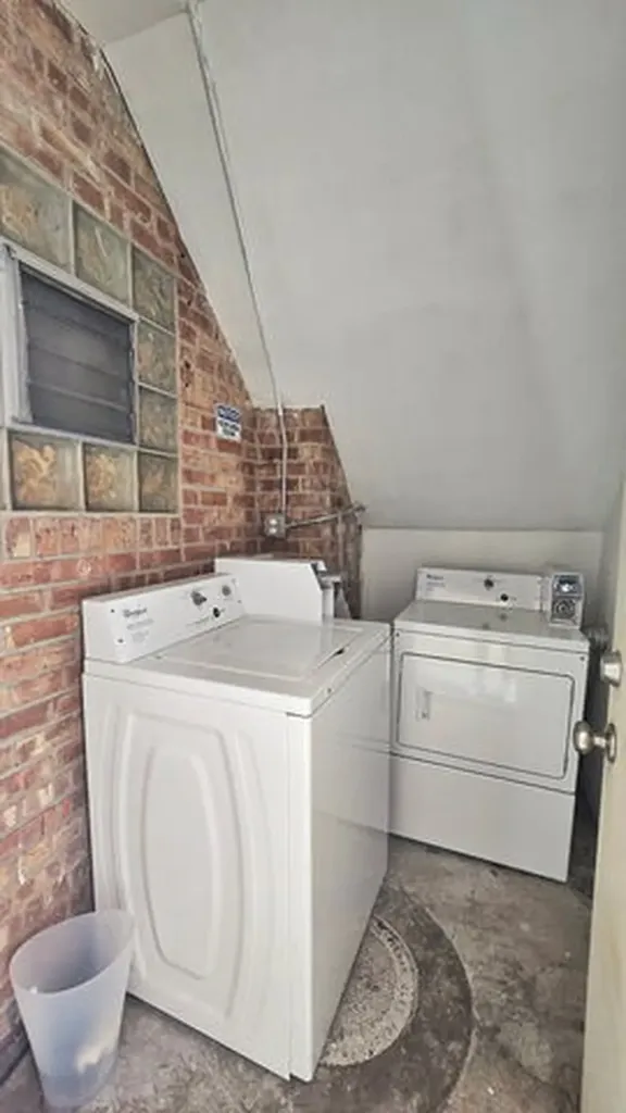 2441 North Laramie Avenue Chicago IL 60639