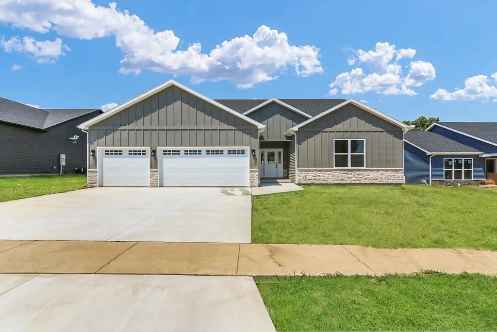 2904 Haydon Drive Urbana IL 61802