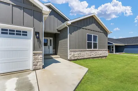 2904 Haydon Drive Urbana IL 61802