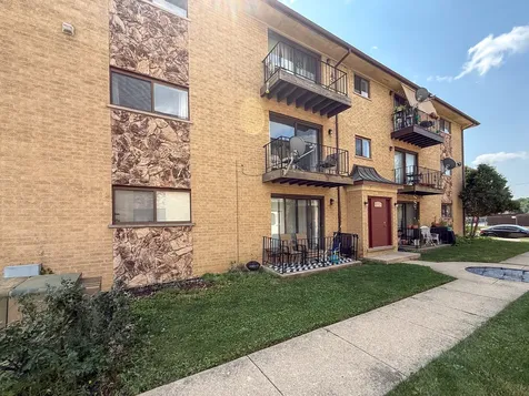 8504 West Catherine Avenue Chicago IL 60656