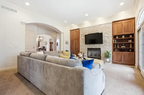 1501 Ridgefield Drive Mahomet IL 61853