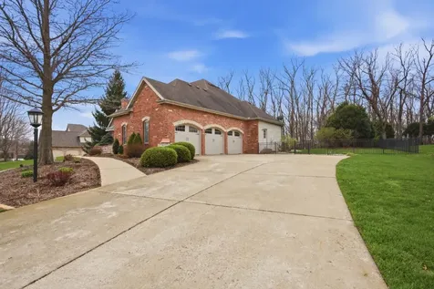 1501 Ridgefield Drive Mahomet IL 61853