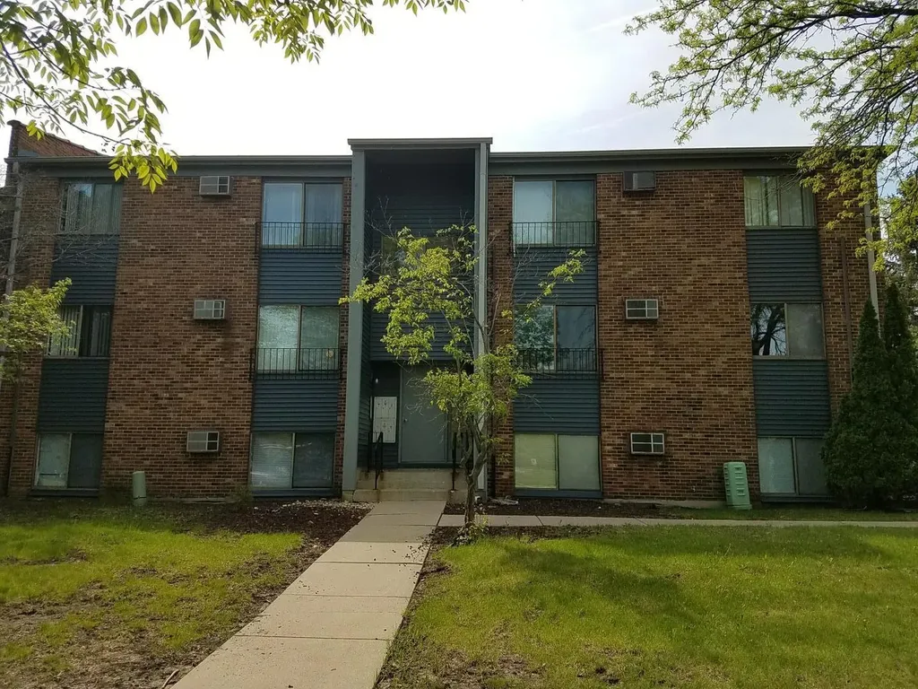 264 Canterbury Lane Bolingbrook IL 60440