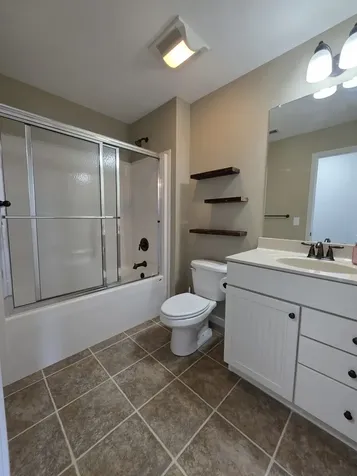 8 Starboard Street Ottawa IL 61350