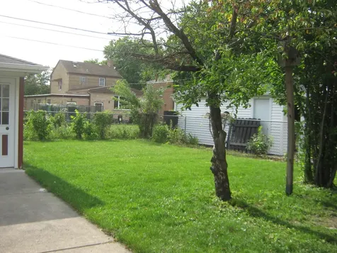 2516 South 7th Avenue North Riverside IL 60546