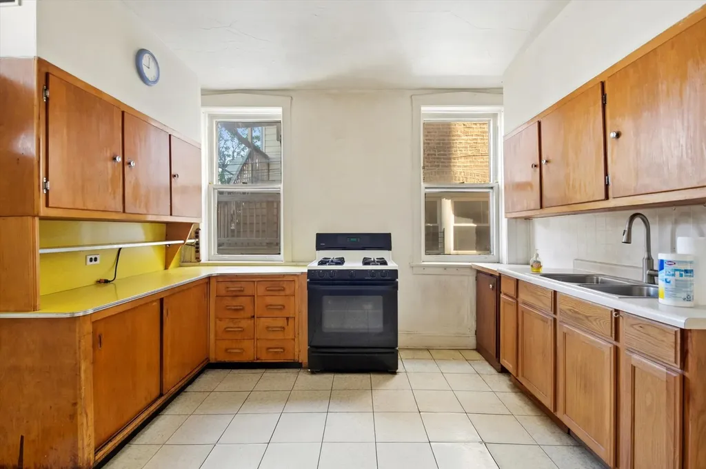 4924 North Saint Louis Avenue Chicago IL 60625