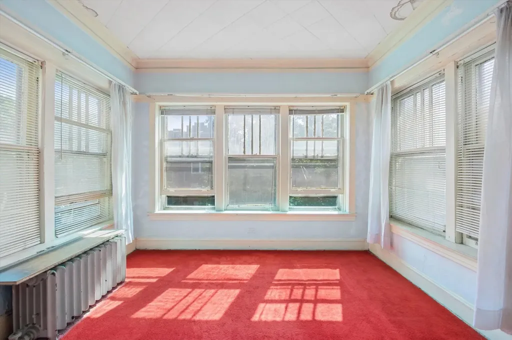 4924 North Saint Louis Avenue Chicago IL 60625
