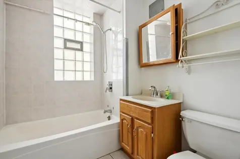 4924 North Saint Louis Avenue Chicago IL 60625