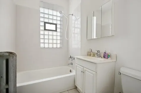 4924 North Saint Louis Avenue Chicago IL 60625