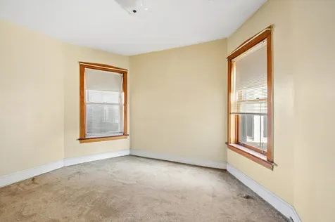 4924 North Saint Louis Avenue Chicago IL 60625