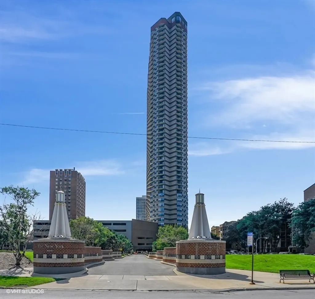 3660 North Lake Shore Drive Chicago IL 60613
