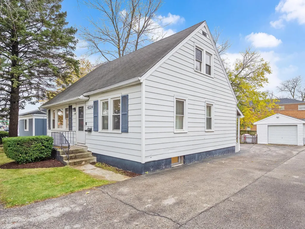 4224 Main Street Downers Grove IL 60515