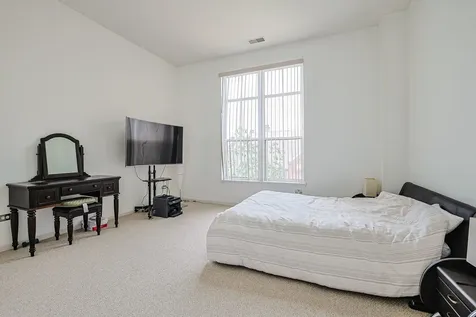 1739 Tudor Lane Northbrook IL 60062