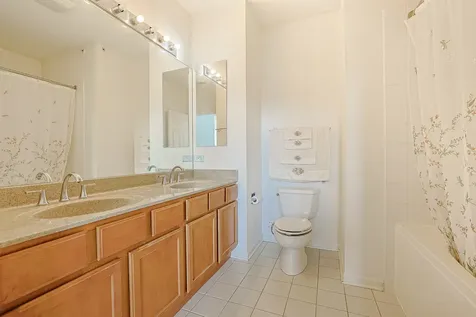 1739 Tudor Lane Northbrook IL 60062