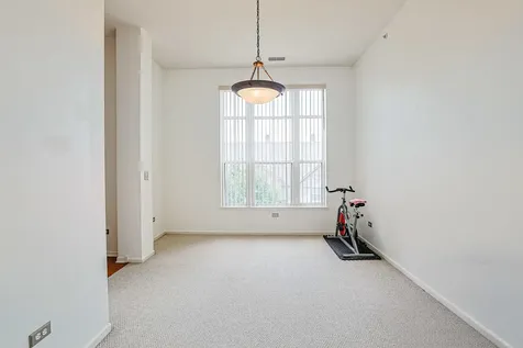 1739 Tudor Lane Northbrook IL 60062