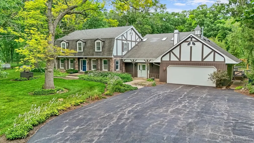13118 Il Route 176 Highway Woodstock IL 60098
