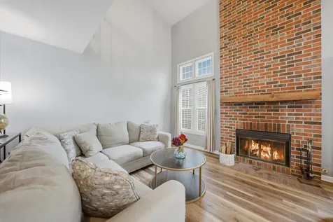 125 South Atherton Court Bloomingdale IL 60108
