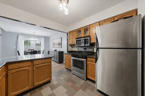 125 South Atherton Court Bloomingdale IL 60108