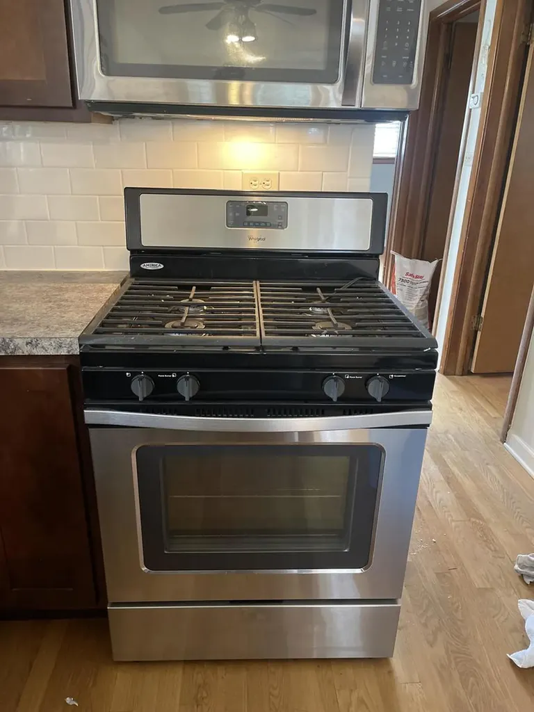 4840 West Gunnison Street Chicago IL 60630