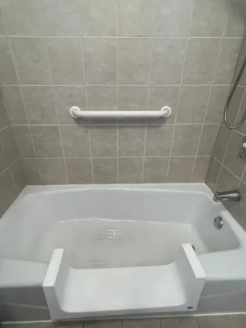 4840 West Gunnison Street Chicago IL 60630