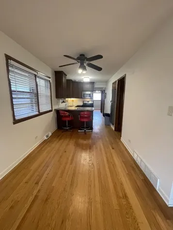 4840 West Gunnison Street Chicago IL 60630