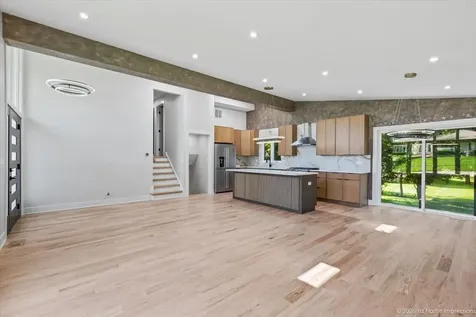 9039 Windsor Drive Palos Hills IL 60465