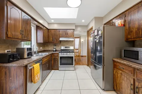 8612 Carriage Lane Tinley Park IL 60487